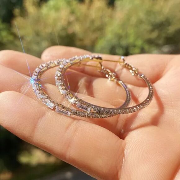 ⭐️10k Gold Filled CZ Diamond Hoop Earrings - Picture 12 of 16